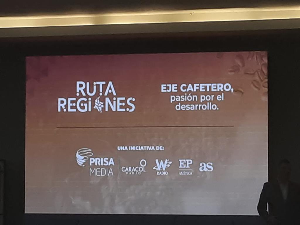 asointermedias's tweet photo. Hoy participamos con la Ciudad Intermedia @CalarcAlcaldia en el diálogo #RetoRegiones, organizado por @PRISA @CaracolRadio @WRadioColombia @el_pais en su paso por el #EjeCafatero, conversando sobre infraestructura, inversión social y el turismo como una apuesta regional. https://t.co/rFs421F3ck