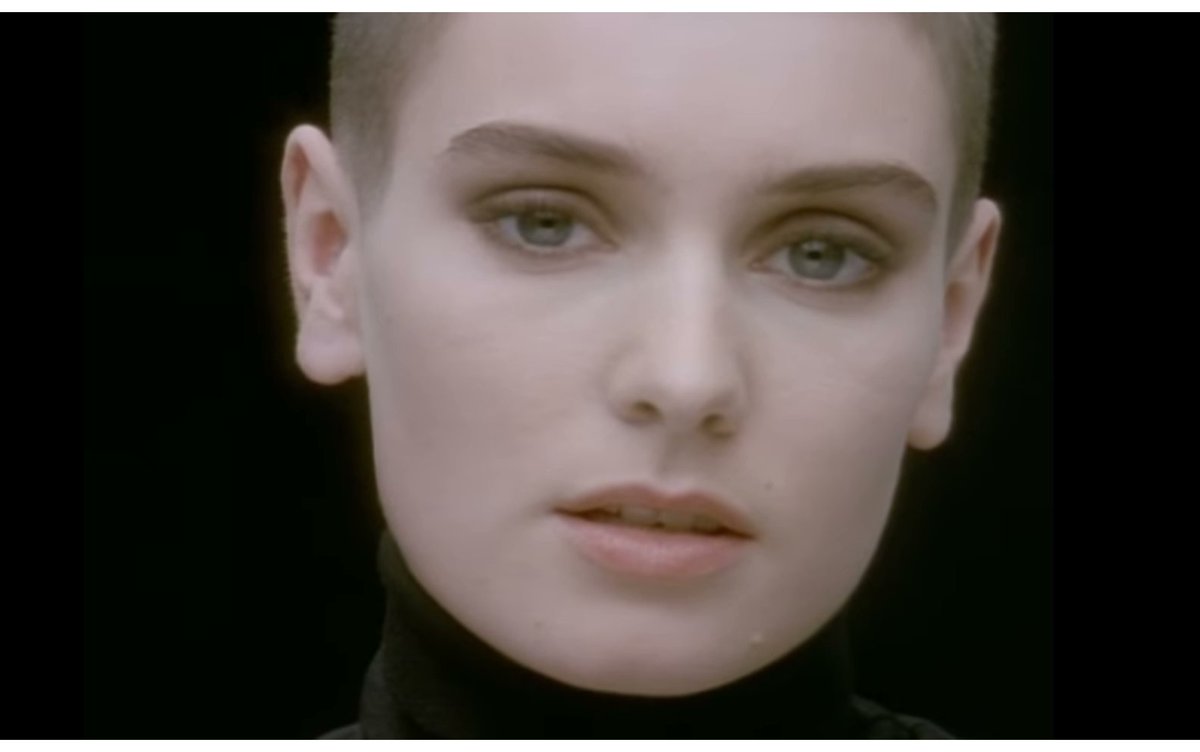 iascaigh's tweet photo. On Sunday, we'll hold a minute's silence to honour Sinead O'Connor RIP &amp; then dance to Wuthering Heights for local women &amp; children, survivors of domestic &amp; sexual violence. 3pm, Inch Field. Gates open 2.30pm. Be there!
#WutheringCahir #WutheringHeightsDay #tmwhde #strongwomen https://t.co/AnGVj2L1v3