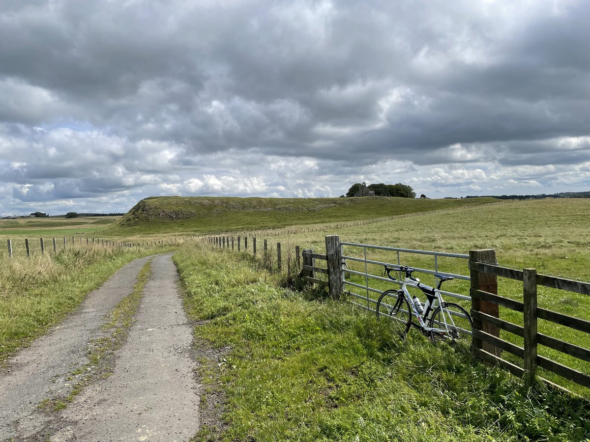 JonHarle1's tweet photo. Always good to cycle some "new" miles, and I clocked up a few yesterday, west of Kirkwhelpington, and back through Colt Crag Reservoir &amp; Thockrington. Included St. Aidan's Church, dating back to the 11th century. Gorgeous. Nothing but curlews and sheep for company! @NorthumbriaCC https://t.co/YWw4GekFAd
