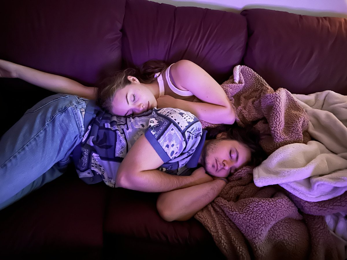 passed out on rachels couch last night after the long ass flight and her roomate took a picture of us sleeping