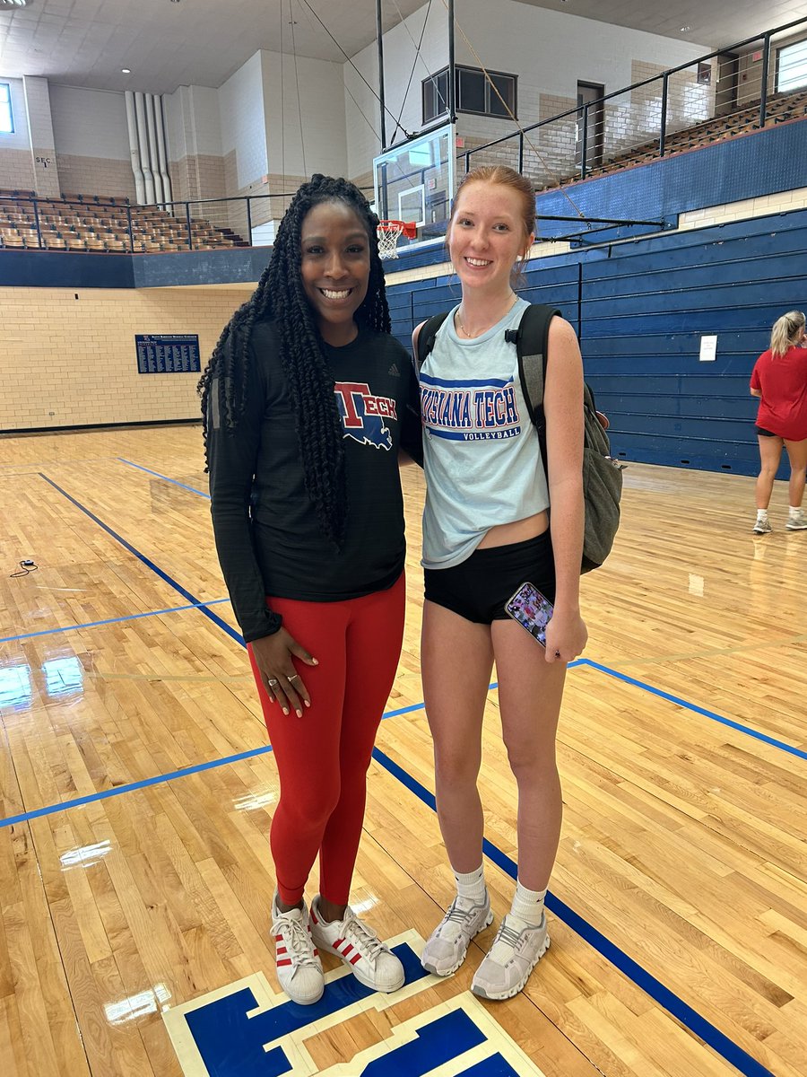 molly_mullerr's tweet photo. Had a so much fun at the LA Tech Prospect Camp! Learned a lot about the game, and loved being coached by @alexanholt and @CoachA_McCray . Thank you so much for inviting me 💙❤️ https://t.co/1fqyWN9XFh