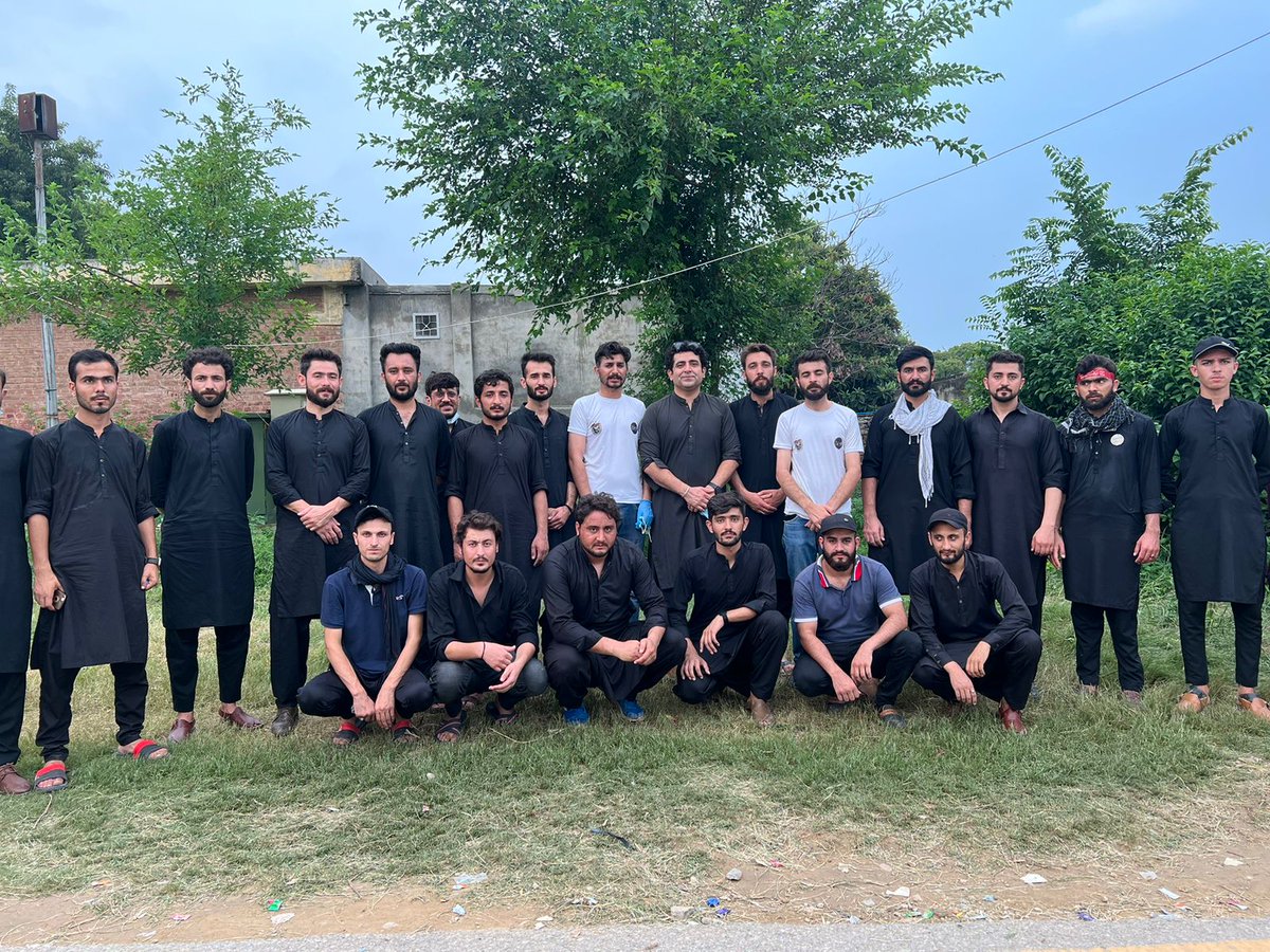 GBCaresofficial's tweet photo. Volunteers of Gilgit-Baltistan CARES arranged Cleanliness drive under the supervision of @ZaeemZia @DhoIslamabad after culmination of Juloos 9th Muharram in Islamabad. The GB Cares volunteers distributed plants to mourners to a tree in the Name of Hussain (A.S). 
#GBCares https://t.co/8ZNtH4a1qX