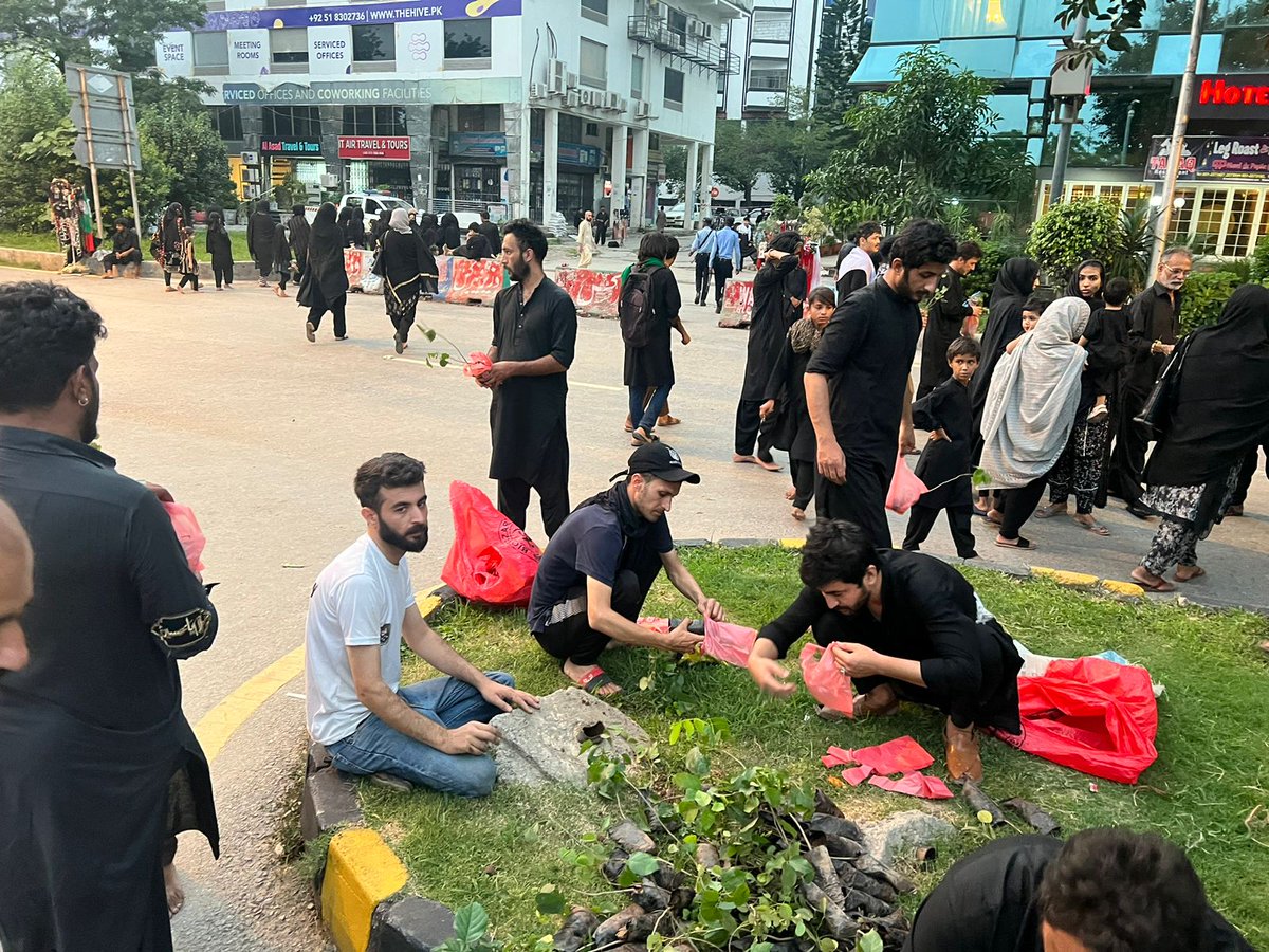 GBCaresofficial's tweet photo. Volunteers of Gilgit-Baltistan CARES arranged Cleanliness drive under the supervision of @ZaeemZia @DhoIslamabad after culmination of Juloos 9th Muharram in Islamabad. The GB Cares volunteers distributed plants to mourners to a tree in the Name of Hussain (A.S). 
#GBCares https://t.co/8ZNtH4a1qX
