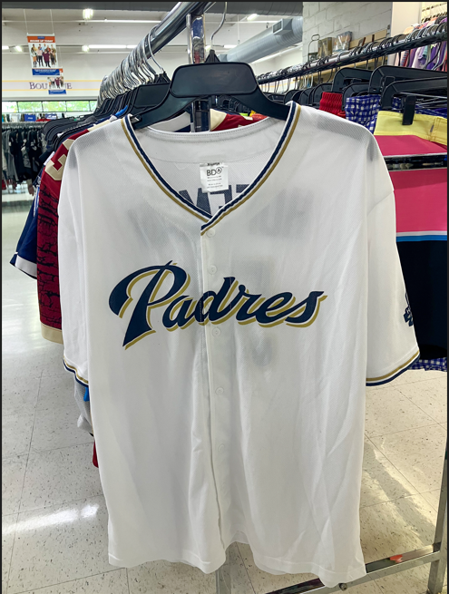goodwillsd's tweet photo. Let’s go @Padres! 👏🔥 Gear up for baseball season this summer with #GoodwillSanDiego ⚾🌭 
#SDGoodwill #MakingGoodHappen #Padres #SDPadres #SanDiegoPadres #PadresBaseball #SanDiego #FriarFaithful #Baseball #BaseballSeason #MLB #MLBTeam #7thInningStretch #Summer https://t.co/PPy3RBFUXQ