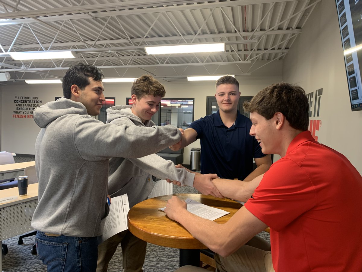 CCI_Contractors's tweet photo. The #Cleveland and #Charlotte Interns are crushing their final weeks of training! They've mastered legal matters, negotiating skills, work in progress, financing strategies, and even 401K knowledge. #Week8 #ConstructionInterns https://t.co/7ZNkbKLx3f