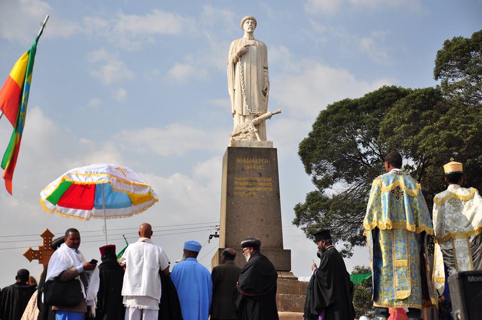 archbishophenok's tweet photo. "ወኖላዊሰ ኄር ይሜጡ ነፍሶ ቤዛ አባግዒሁ፤መልካም እረኛ ነፍሱን ስለ በጎቹ ያኖራል" ዮሐ ፲፥፲፩ 

በየዓመቱ ሐምሌ ፳፪ ቀን የሰማዕተ ጽድቅ ብፁዕ አቡነ ጴጥሮስ የሰማዕትነት በዓል መታሰቢያ ይከናወናል ፤ የሰማዕቱ ብፁዕ አቡነ ጴጥሮስ በረከታቸው አይለየን ! 

ሰማዕተ ጽድቅ ብፁዕ አቡነ ጴጥሮስ የኢትዮጵያን በጠላት ኃይል መወረር እና የኢትዮጵያውያንን መከራ መቀበል በጽኑ በመቃወም በፋሽስት ኢጣሊያ አማካይነት የጸና መከራ ደርሶባቸዋል ፤ አልፎ ተርፎም ከሀገሬ እና ከሕዝቤ በፊት በማለት ራሳቸውን ስለ በጎቻቸው አሳልፈው ሰጥተው የሰማዕትነትን ጽዋዕ ቀምሰዋል ፤ የጽድቅ አክሊልንም ተቀዳጅተዋል። 

የብፁዕነታቸው ተጋድሎ በየጊዜው የሚነሱ የቤተክርስቲያን መሪ አባቶች ፣ የተግባር ትምህርት የሚያገኙበት የታሪክ ማኅደር ነው። ባለንበት ወቅትም የሰማዕተ ጽድቅ ብፁዕ አቡነ ጴጥሮስን ፍኖት በመከተል የቤተክርስቲያናችንን ሰላም እና አንድነት መጠበቅ ይገባናል። 

የሰማዕተ ጽድቅ ብፁዕ አቡነ ጴጥሮስ በረከታቸው አይለየን ! 

እግዚአብሔር ኢትዮጵያንና ሕዝቧን ይባርክ !

#Ethiopia #EthiopianOrthodox #Abune #Petros