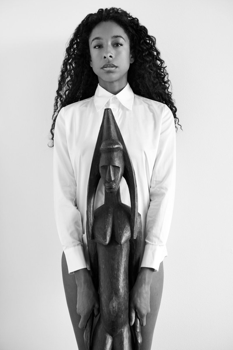 CorinneBRae's tweet photo. They tried to eviscerate you,
Hide behind the curtain,
Make you forget your name

📸: Koto Bolofo https://t.co/mkxL3A0BLH