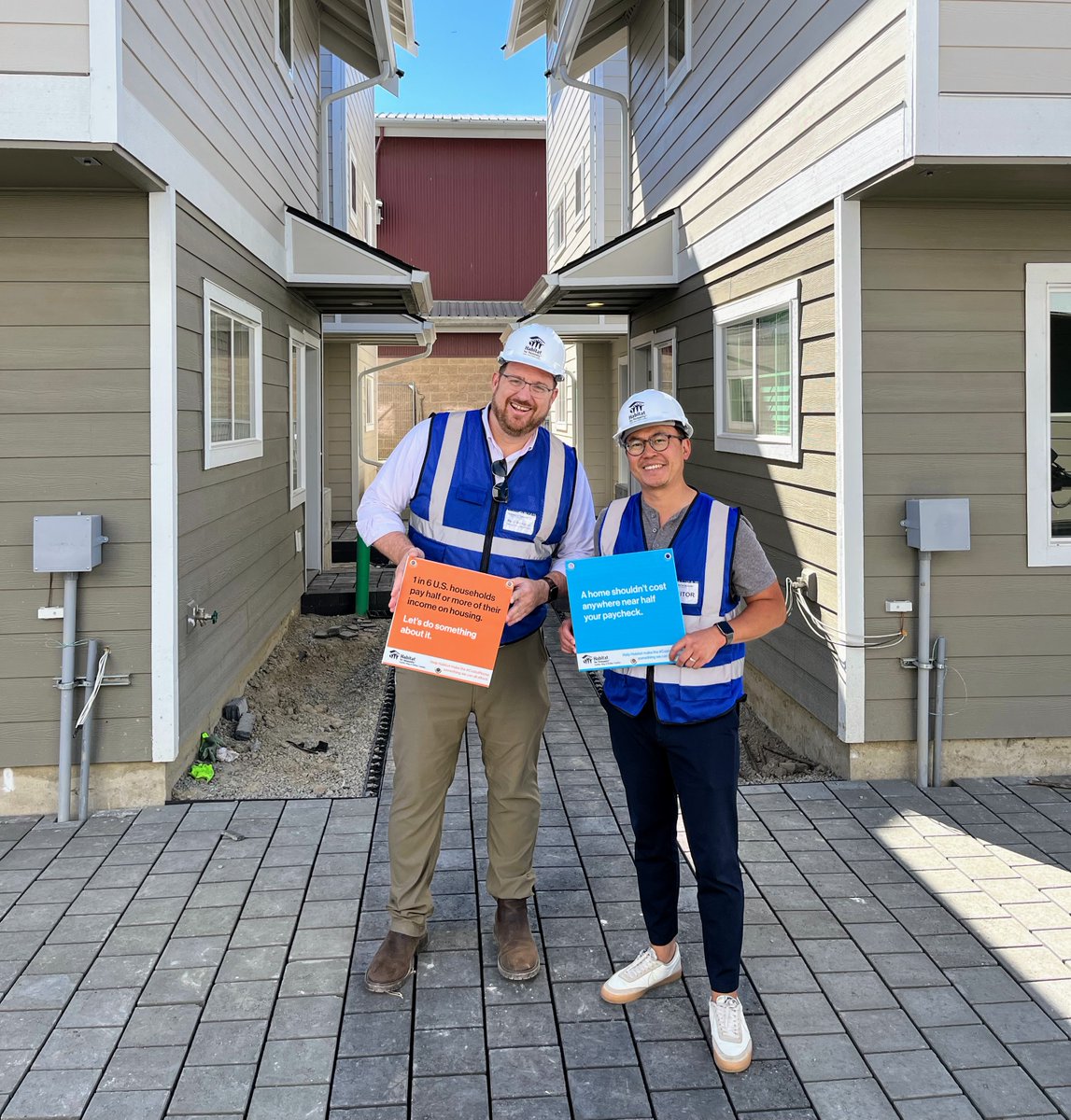 habitatskc's tweet photo. Great to have Sen. @meetjoenguyen at our Highland Terrace site on Wednesday! Loved talking about affordable housing and what more we can do to drive the #CostOfHome down! https://t.co/zd1AQFnVvU