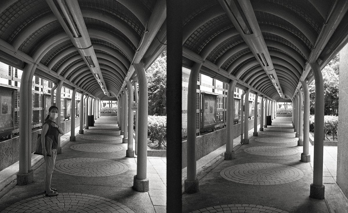 vyvpoon's tweet photo. Ricoh auto half SE2, ISO400 Rollei Superpan200  in Rodinal 1:100 60min 22°c.

#写真 
#photography 
#filmphotography
#blackandwhitephotography
#autohalf https://t.co/VkfDTp8psB