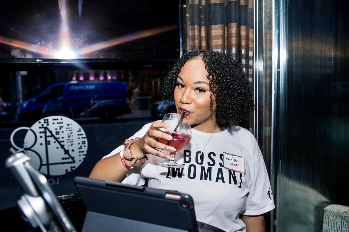 TrinityMonteiro's tweet photo. The End of an Era 🫶🏽

Today marks my last day working full time for @SEEN_community &amp; I'm feeling all the feels

Thank you to the entire SEEN community and most importantly thank you to @MelcolmRuffin and Tristan for the opportunity/dealing with me

Stay tuned for what’s next 👀 https://t.co/rrKFi8J88Y