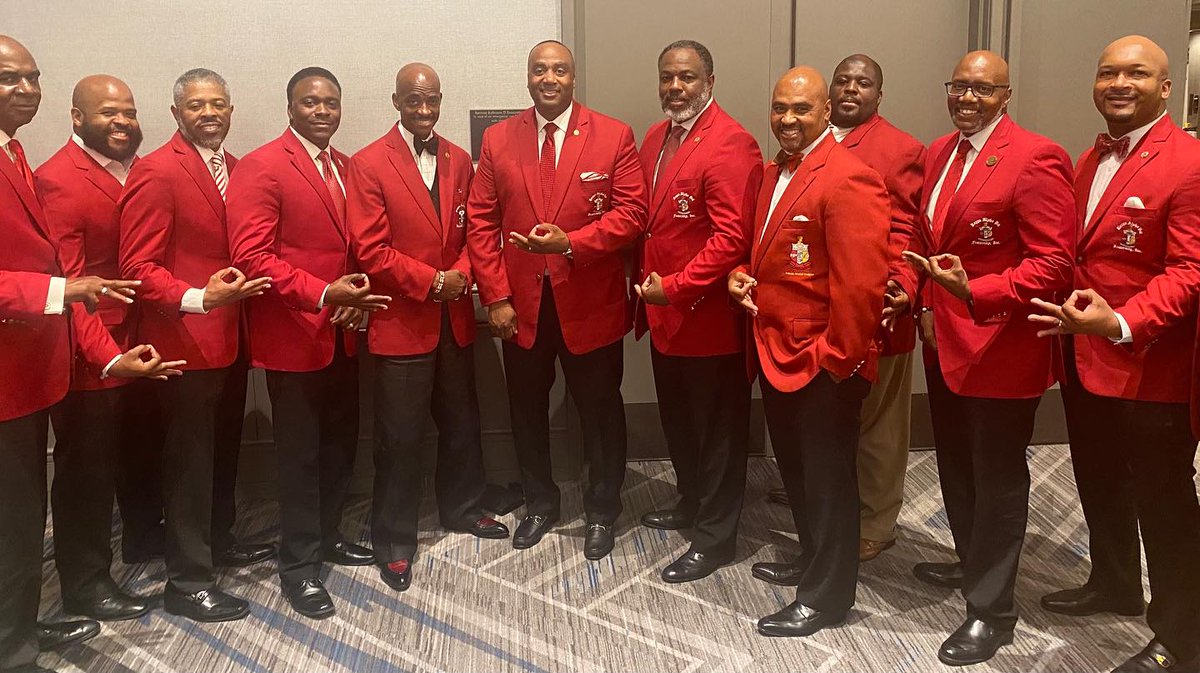 sep_kapsi1911's tweet photo. Last night, brothers of the Atlanta (GA) Alumni Chapter supported our Grand Polemarch, Brother McMikle, as he represented the fraternity at the Iota Phi Theta Public Meeting in Atlanta, GA. 
🔄 @atlalumninupes
#kapsi1911 #sepkapsi1911 #seprovince https://t.co/SZyr4ldP7F