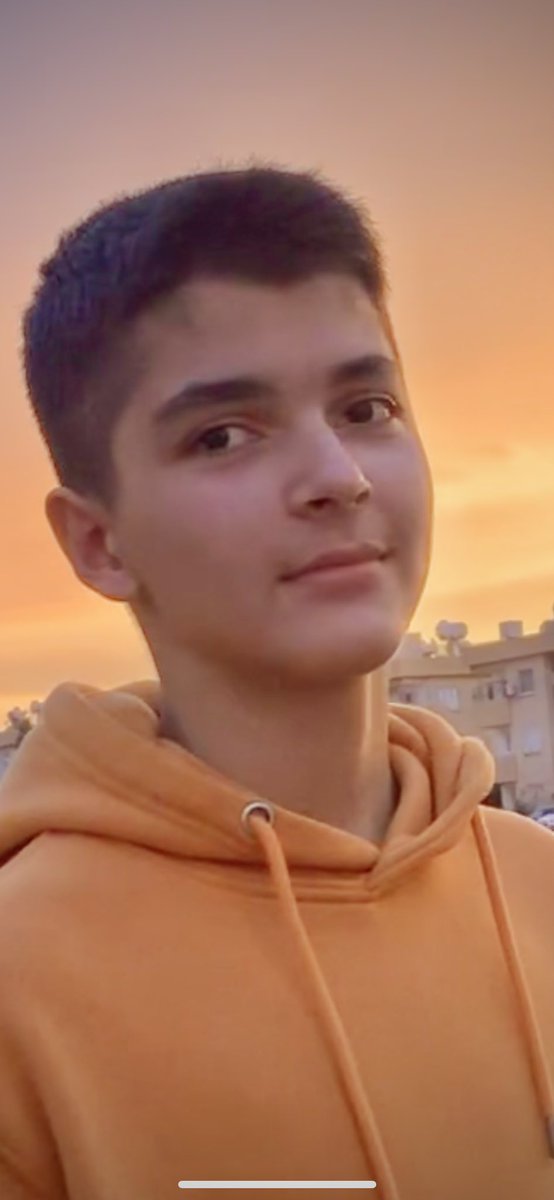 MeryemAltak's tweet photo. 6 Şubattan beri oğlum yok 
Yatağı kıyafetleri okul eşyaları dolabı herşeyi burda ama Arif’im yok
Gülen gözleri neşeli sesi mis kokusu içten gülüşü yok 
Bizim de yaşamaya nefes almaya gücümüz yok
Adalete güvenmekten başka dayanağımız da yok
#isiasortakdavamız 
#mehmetarifaltak https://t.co/W2tLGyumKR