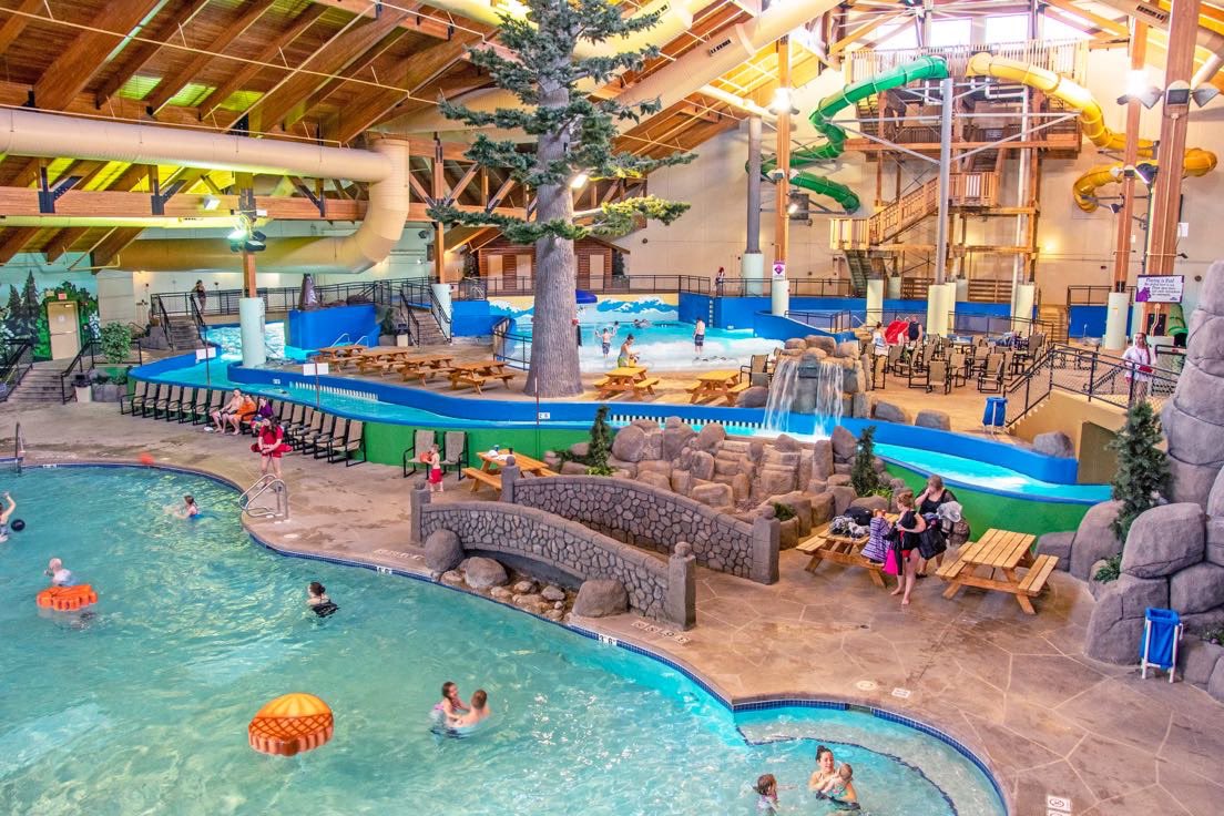 3BearsResort's tweet photo. 🚨 It’s National Waterpark Day 🚨

What better way to celebrate National Waterpark Day than at our 60,000 square foot indoor waterpark? 

Rates start at $159 for the rest of summer! We can’t wait to see before summer ends 😎 https://t.co/AV4mMMDkmG