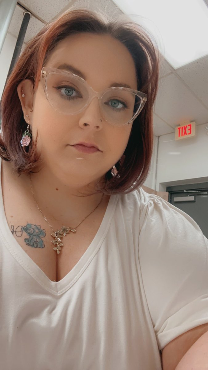 It’s the freakin weekend 😈       #ssbbw #ussbbwbelly #ussbbwlove #model #onlyfansgirls #clips4sale #curvage #curvy #curvygirl
