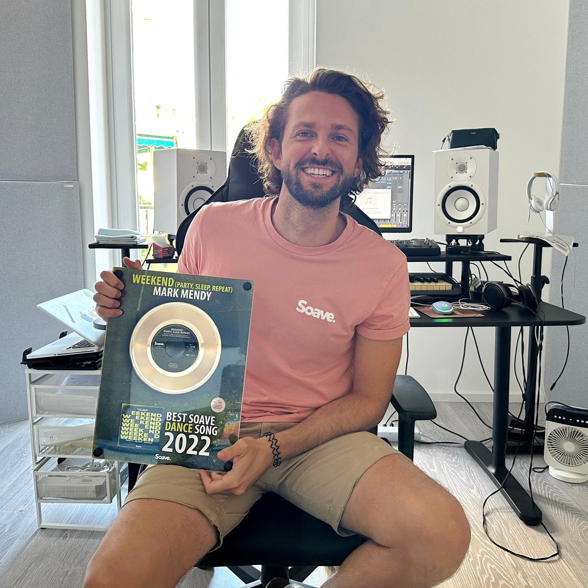 Got this beautiful plaque from <a href="/soaverecords/">Soave</a> about #Weekend winning the "Best Soave Dance Song 2022" contest 📀 Thanks to everyone who voted and to those who keep vibin’ to the song after 1 year from the release 🫶