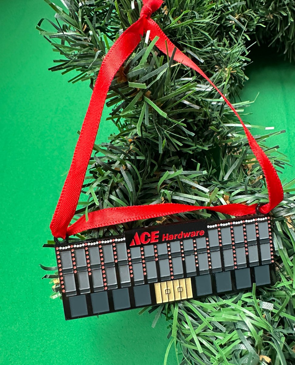 BigLeaguePins's tweet photo. Our Christmas in July Sale is still going strong - and it includes 20% off our ornaments! Shop our festive sale here 👉 https://t.co/qV1xmztMIl. Message us to discuss your dream ornament project!

#ChristmasInJuly #HolidayPins #SummerSale #blpholiday #customornaments #chicagolove https://t.co/ti7pQyeizB
