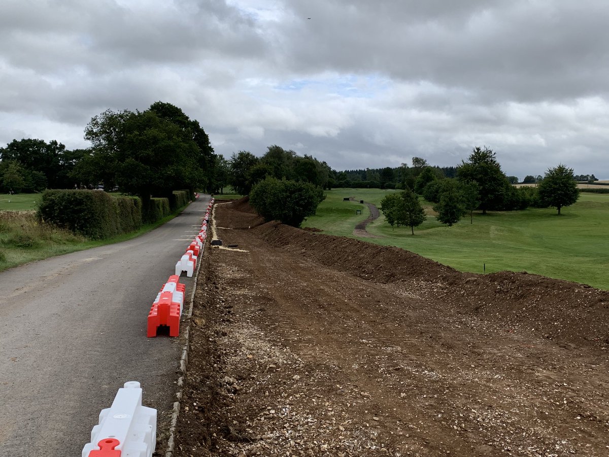 Finally, after years of planning, haul roads being built in readiness for incoming soil importation. Exciting times ahead for ⁦<a href="/TestValleyGolf/">Test Valley Golf Club</a>⁩ ⁦<a href="/WestenborgGolf/">Marc Westenborg</a>⁩