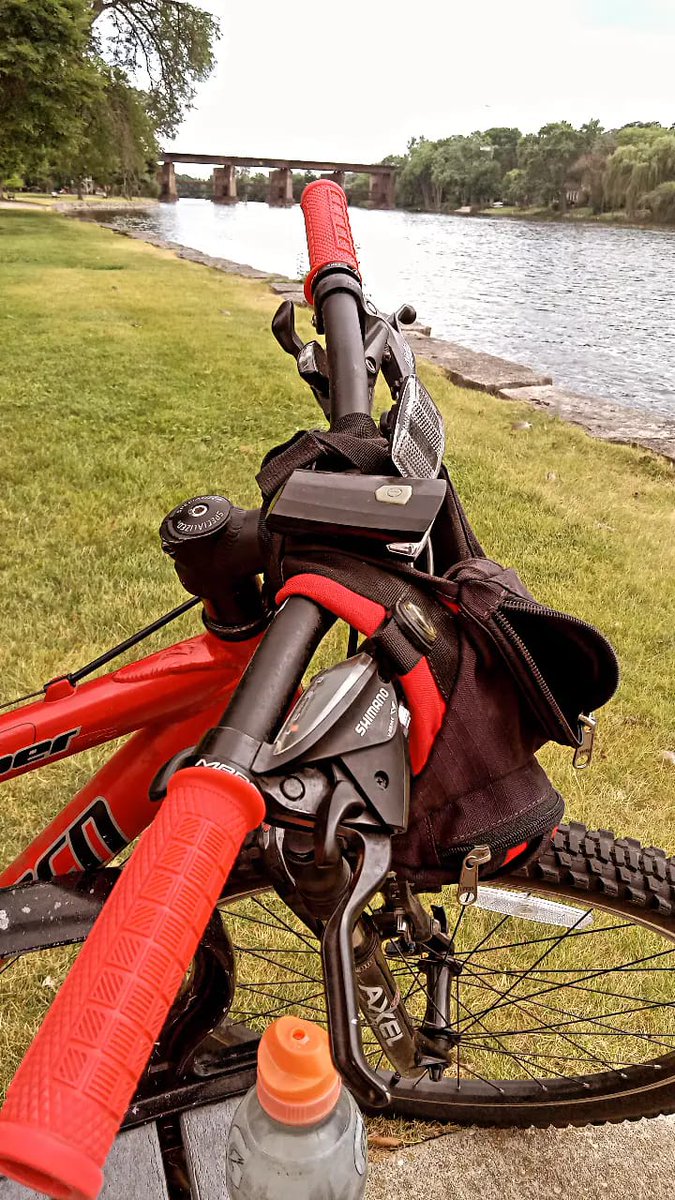 ALPacaUrfudge's tweet photo. #ThisWeekendIWant to head out on the Fox River trail. https://t.co/qP1g4Ndsnt