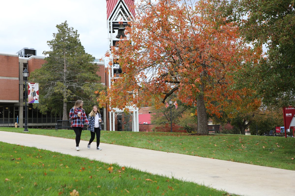 BloomUGrad's tweet photo. These warm summer days has us looking forward to the Fall... ππ
#FallPreviewFriday #FutureHusky #LockedIn https://t.co/MJXLQ9WTWh