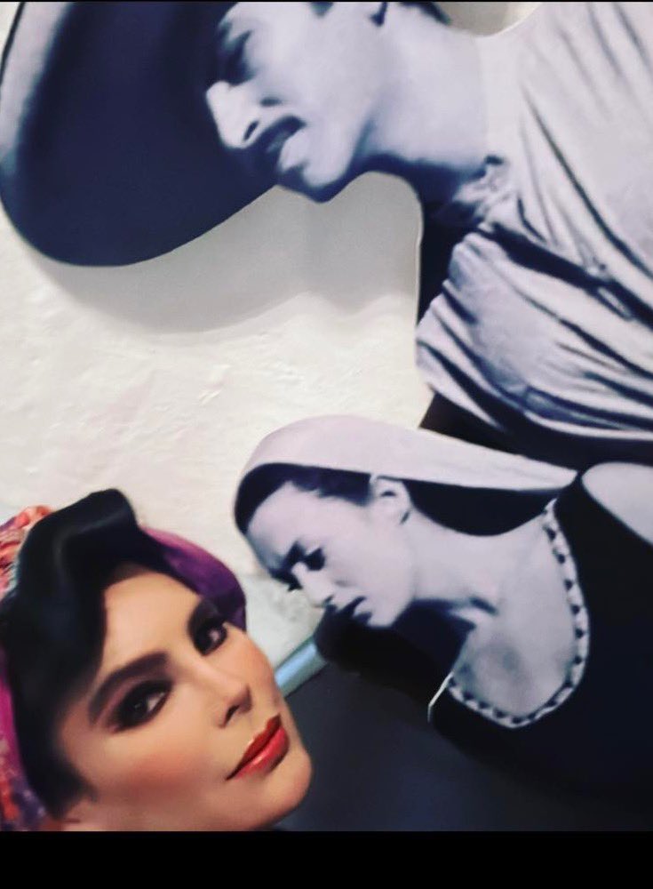 rossanasanjuan's tweet image. Es hoy! #Rojo33 💄🖤 #CasaFuerteDelIndioFernandez #Coyoacan 7pma9.30 pm c/mediahra #TeatroEnBreve @yhodda @EduiTijerina @elalexramirez @MoranVidal  👏🏻💫👏🏻 Te esperamos!!!