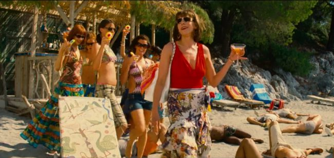 LaurenPokedoff's tweet photo. Her job is beach. https://t.co/YZQOJKCPsp
