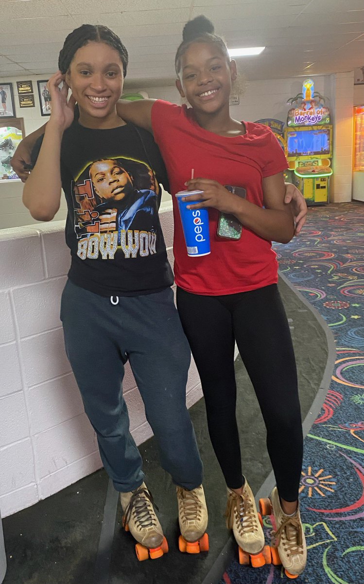 YouthHorizons's tweet photo. Thank you to Mentors, Proteges, residential youth, and staff for attending Youth Horizons’ second annual Skate Night on Thursday. About 70 people attended to rock, roll, skate to Christian pop and 80’s and 90’s classic music. What a fun time at Roller City. https://t.co/YxlgwcEg3B