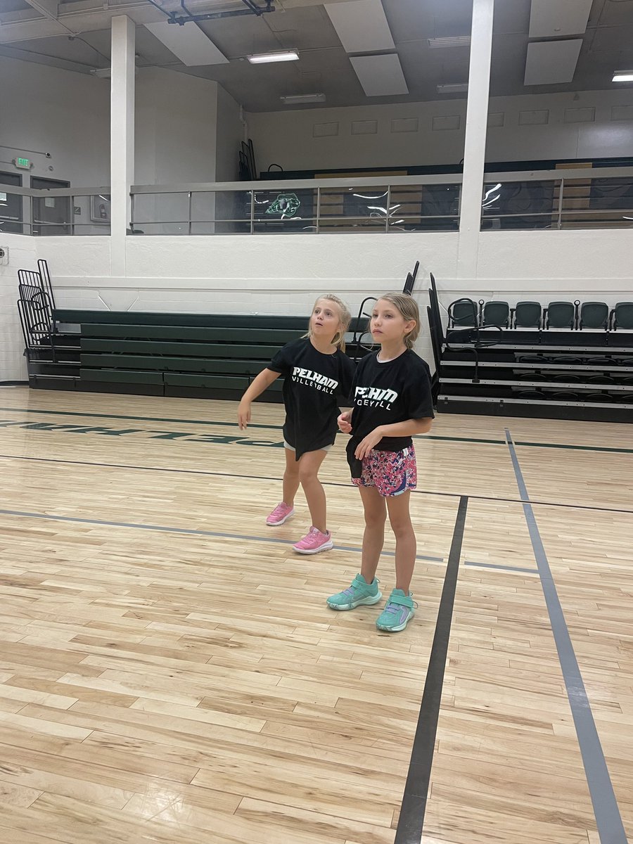 ThePelhamWayVB's tweet photo. What a great camp!  Thanks to everyone!  @PelhamAthletics @PelhamHighAL @PELHAM_AD @PelhamSchools https://t.co/WkDKxMHk0Y