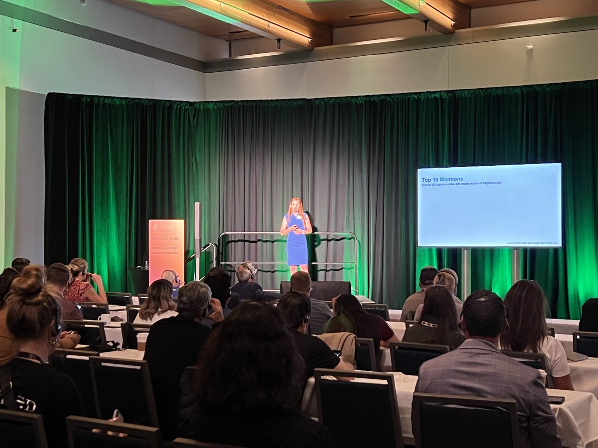 IntFreshProduce's tweet image. Pick your Path at Foodservice Conference guides attendees through breakout sessions covering sustainability, supplier diversity &amp;amp; procurement, K-12 Foodservice, and conversations with award winning chefs. #FSC2023