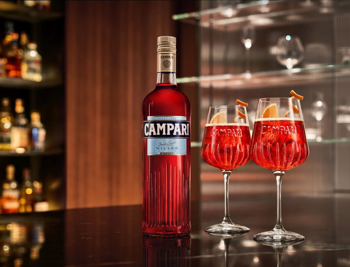 samwylieharris's tweet photo. Summer spritz... the sprinter on the cocktail world starting line, when the heat is on & you’re thirsting after something fresh & sparkly, a spritz is where it’s at! #selectaperitivo @CampariUK #chandongardenspritz @LVMH #spritz
https://t.co/1B8mn71bXG https://t.co/xLq8ZmrfLm