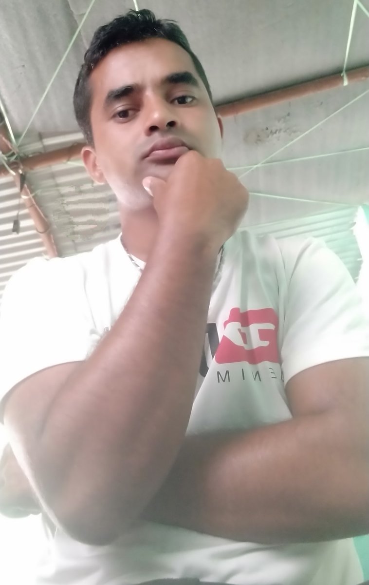 जिन्दगी एक संयाेग हाे।त्यसैले हरेक पल रमाएर बाच्ने गरै।