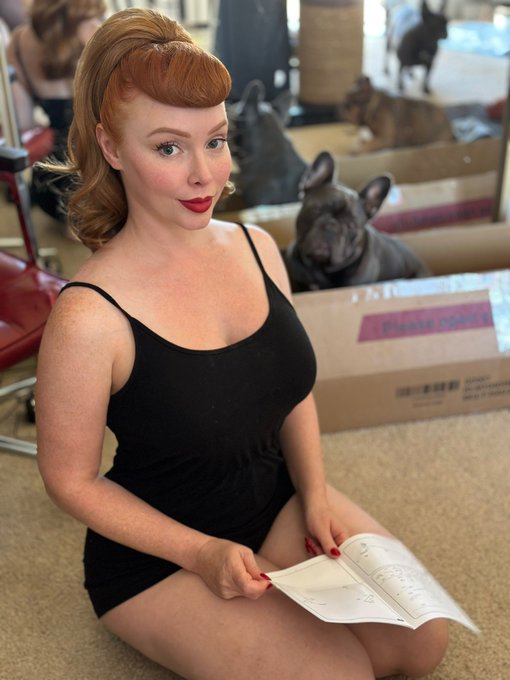Just trying to put furniture together and the pups never help! 😆 https://t.co/GJczYvClCz<a href="/tag/patreon"class="tags"><span>#patreon</span></a>