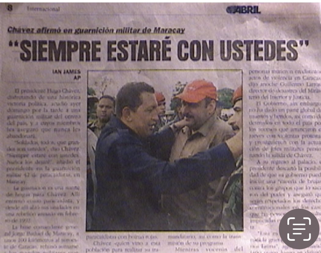 Hugo Chávez cumple 69 años. Lo conocí cuando él tenía 26 años y yo 17. 

Han transcurrido 43 años desde que lo conocí (casi medio siglo), esto significa que más del 70% de mi vida ha estado y estará influenciada por sus ideas, su liderazgo y su gran humanidad.

La foto de la