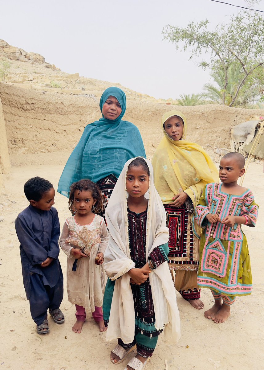 SharainBizenjo's tweet photo. People are Struggling for Survival, daily basis challenges are faced by the people of Baluchistan  😢♥️

Remember, helping others in need requires a coordinated effort from individuals, communities, and governments. https://t.co/QVOHqOmgc7