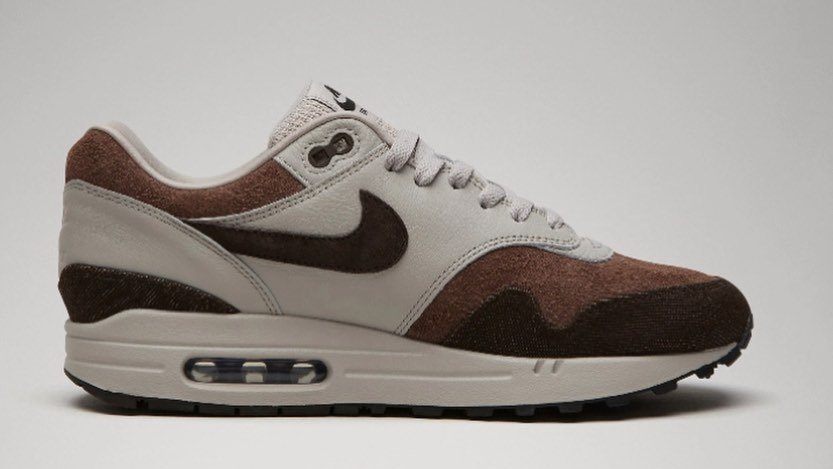 ModernNotoriety's tweet photo. size? x Nike Air Max 1 (2023) ☕️ https://t.co/URZkL1crP0