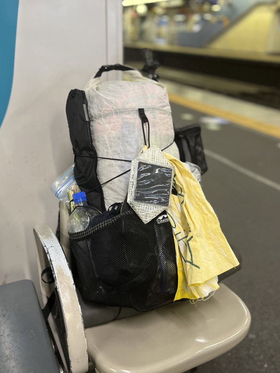 zenhike's tweet photo. 一泊+海���備で出かける

#ハイキング #zimmerbuilt #pikapack https://t.co/QQ6AQSf2tt