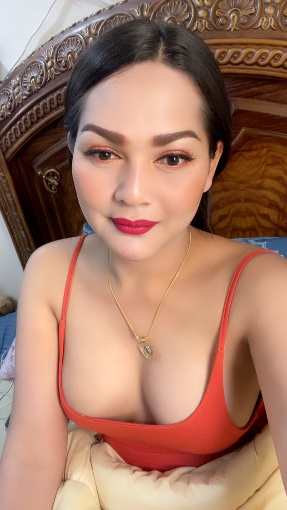 MayMandi12's tweet photo. I’m working massage body and massage @alain https://t.co/XHm3BiBv72