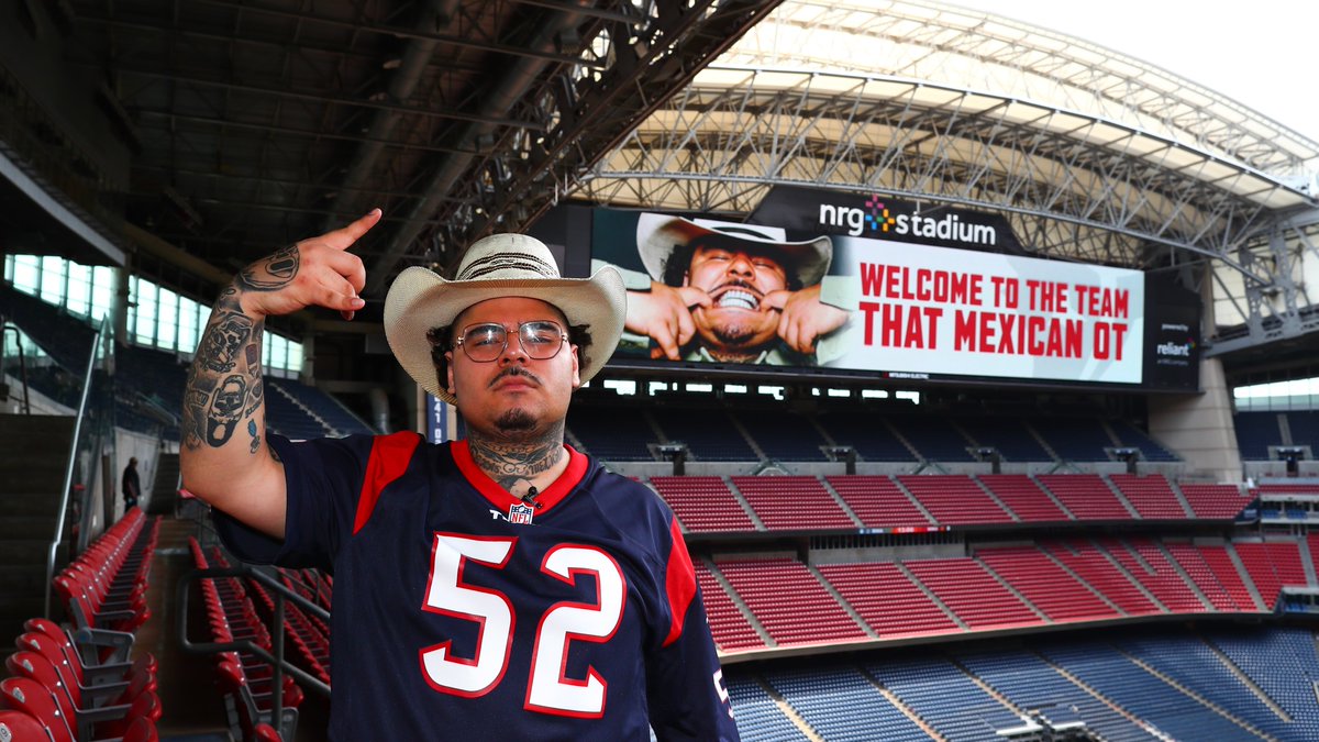 HoustonTexans's tweet photo. .@ThatMexicanOT 🤝 Houston Texans 

Congrats on the album drop 🥳 https://t.co/1OzQr7TUqQ