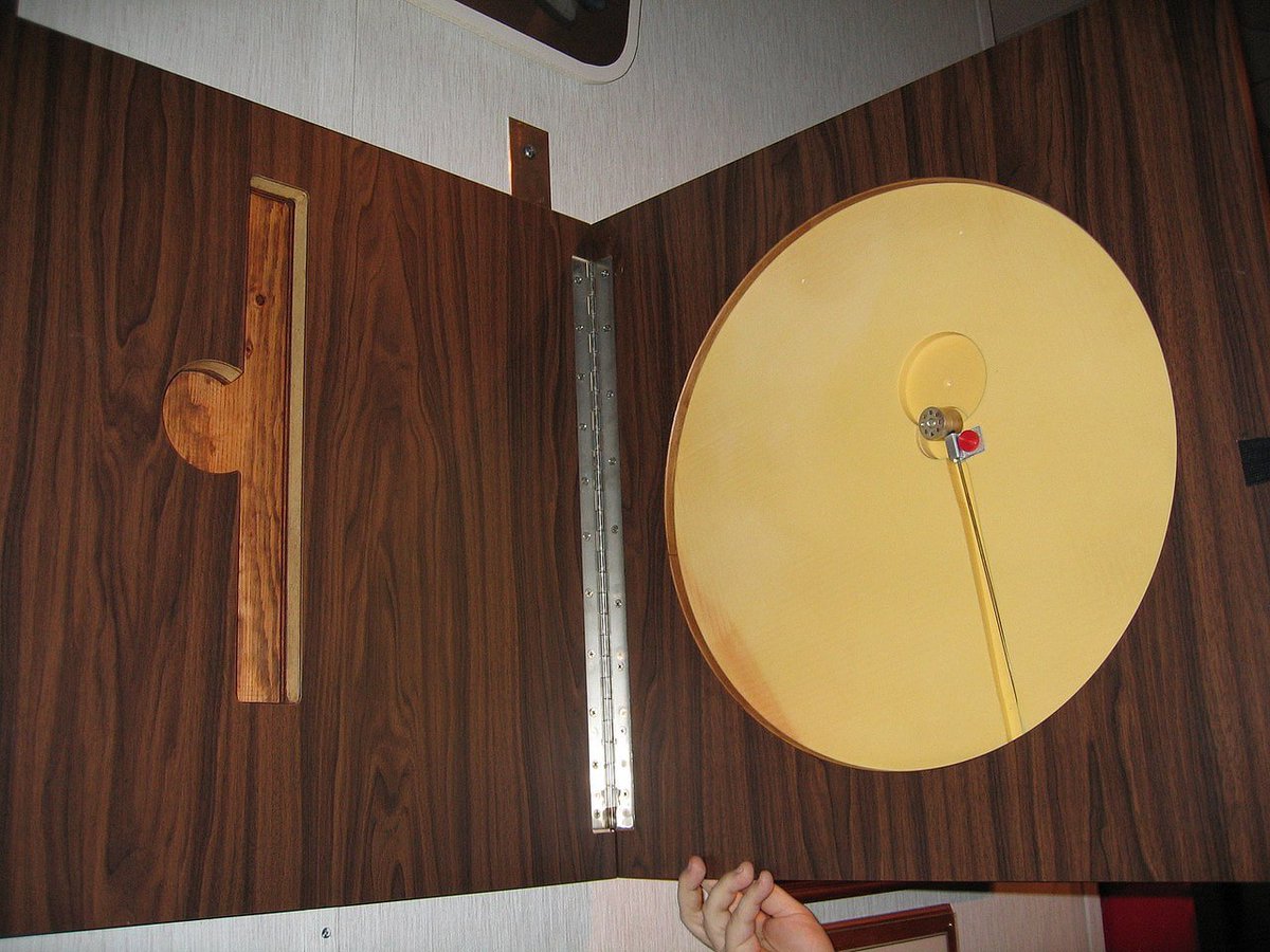 rarestorees's tweet photo. This listening device was invented by Leon Theremin, who invented the musical instrument, Theremin. Its design made the listening device very difficult to detect, because it was very small, had no power supply or active electronic components, and did not radiate any signal unless it was actively being irradiated remotely.

These same design features, along with the overall simplicity of the device, made it very reliable and gave it a potentially unlimited operational life.

The image below shows the seal opened exposing the Soviet bugging device, on display at the NSA's National Cryptologic Museum.