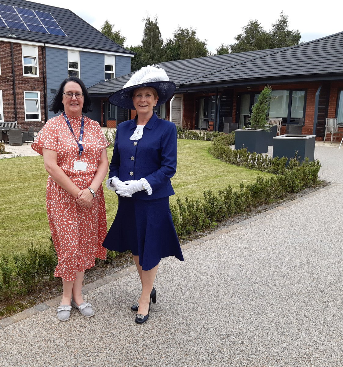 MaryLizWalker1's tweet photo. Delighted to visit Dr Kershaw's Hospice @KershawsHospice to see the amazing new facilities built during the pandemic https://t.co/Bz1ouJLmMV Every staff member plays such a vital role in the fantastic care that embraces patients &amp; families. @GMLO_UK @ChauhanZahid @highsheriffs https://t.co/BcEPoeGvor