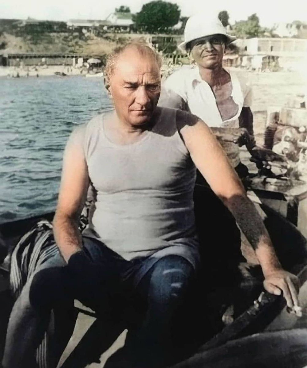 tarihiiimerak's tweet photo. Father of Turks. https://t.co/NRkdB1GxTe