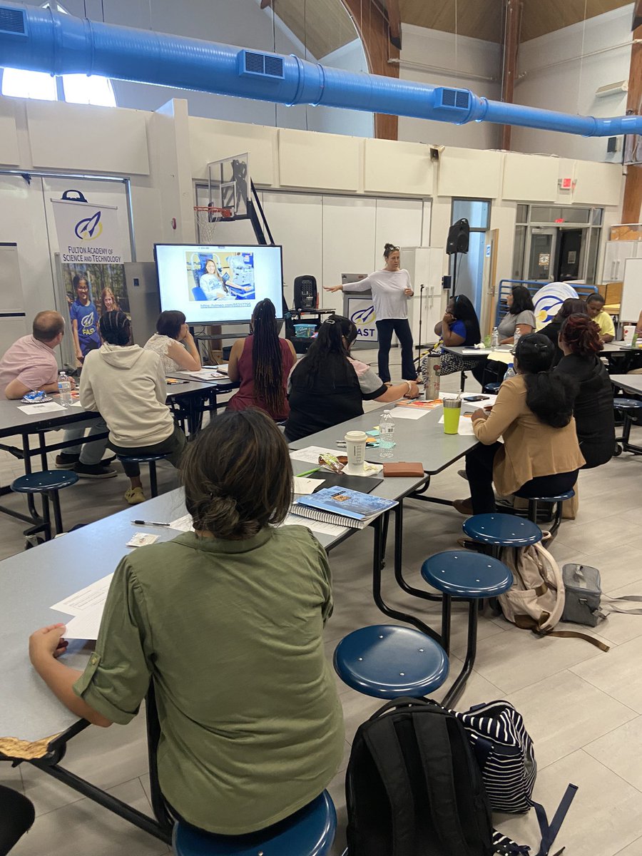 MaryMiller110's tweet photo. Today our new staff can for their very first day @FASTK8Charter - we had some fun doing a design thinking lap to get them set and prepared for the new school year. I’m so proud of them! #principallife #fast2thefuture #newyearnewkids https://t.co/w3IBSd6vb5