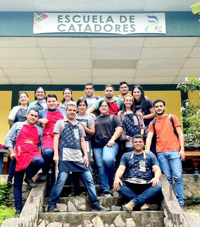 Esta semana se realizó el último módulo de aprendizaje denominado "Entrenamiento previo a exámenes finales" de la VII promoción de Catadores sección CIC-JAP, La Fe, Ilama, S.B; donde los alumnos quedan preparados para demostrar su capacidad en los exámenes finales del próximo mes