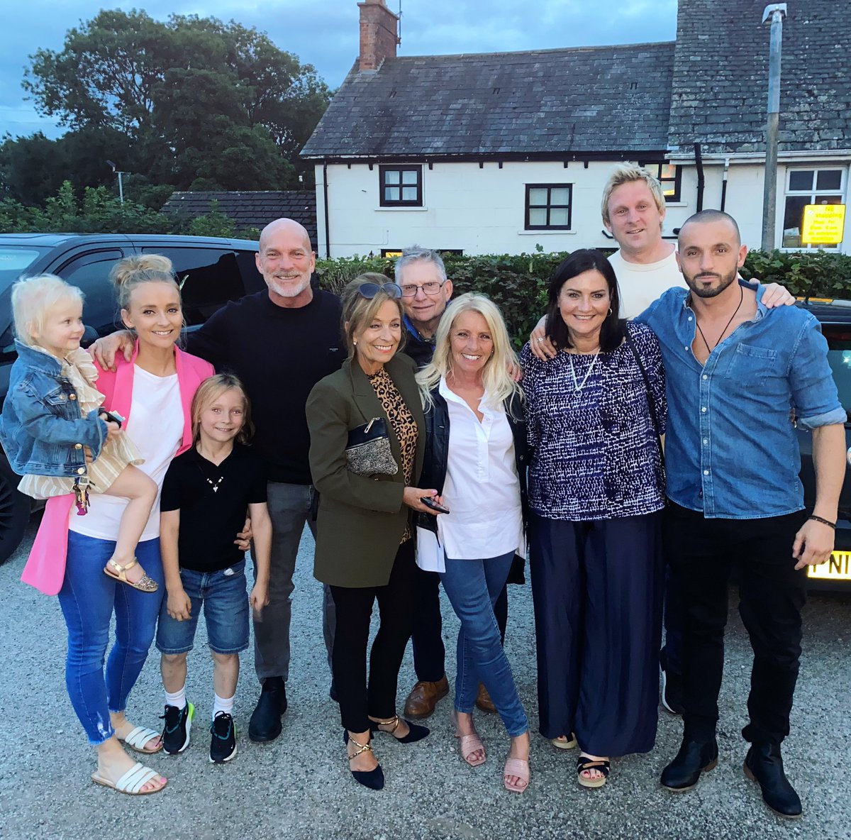 RPDFighter's tweet image. Lovely night with The Fam catching up with our great friend Nic - remembering our amazing Dave 😇 🙏🏻🥊♥️

#greatnight #friends #lovelynight