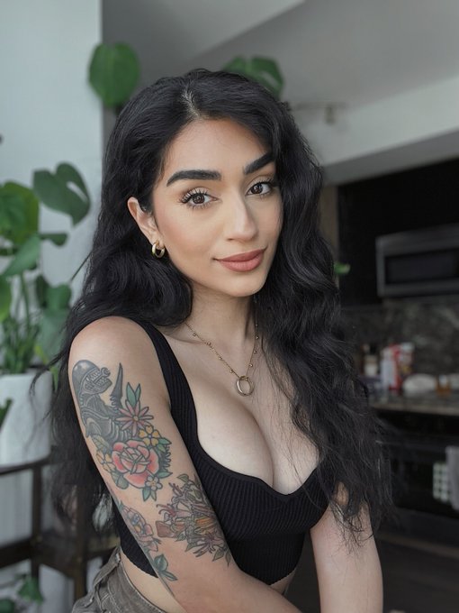 another day another selfie https://t.co/5H4Ur2C1Yd