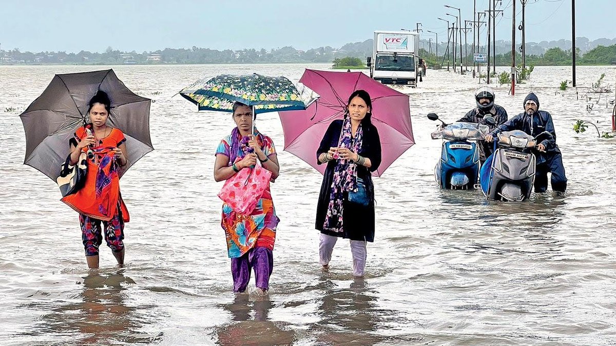 VasaiVirarForum's tweet photo. With extreme rains & waterlogging paralyzing lives in #VasaiVirar, citizens are struggling to file #GST & #IncomeTaxReturns. Let's request an immediate extension to support those in need !
@PMOIndia
@narendramodi
@nsitharaman
@FinMinIndia
@nsitharamanoffc
#ExtendTaxFiling https://t.co/pBu2IT6Pyp