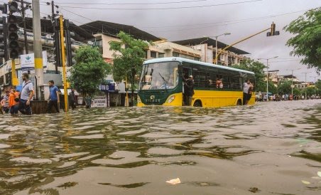 VasaiVirarForum's tweet photo. With extreme rains & waterlogging paralyzing lives in #VasaiVirar, citizens are struggling to file #GST & #IncomeTaxReturns. Let's request an immediate extension to support those in need !
@PMOIndia
@narendramodi
@nsitharaman
@FinMinIndia
@nsitharamanoffc
#ExtendTaxFiling https://t.co/pBu2IT6Pyp