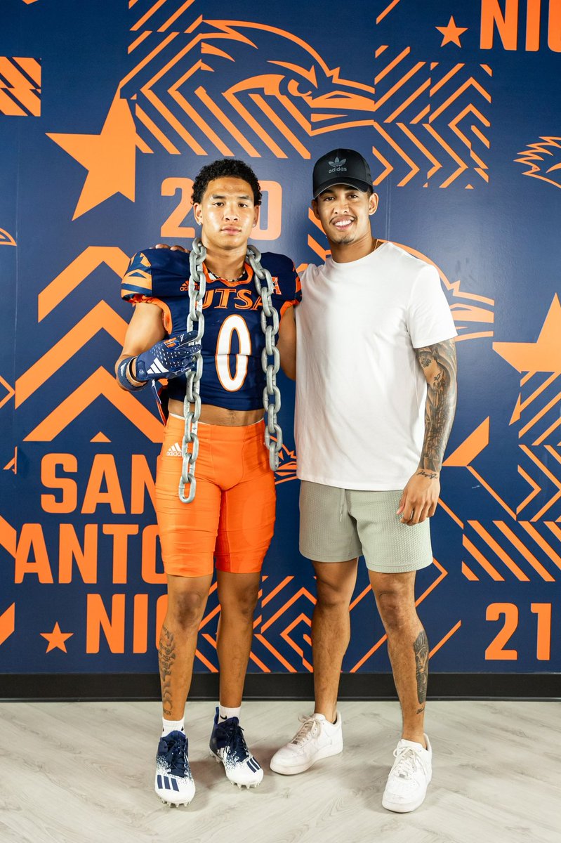 Chr1stianHarris's tweet photo. Thanks @CoachJessLoepp for a great time at THE @UTSA https://t.co/MYimxhVaRJ