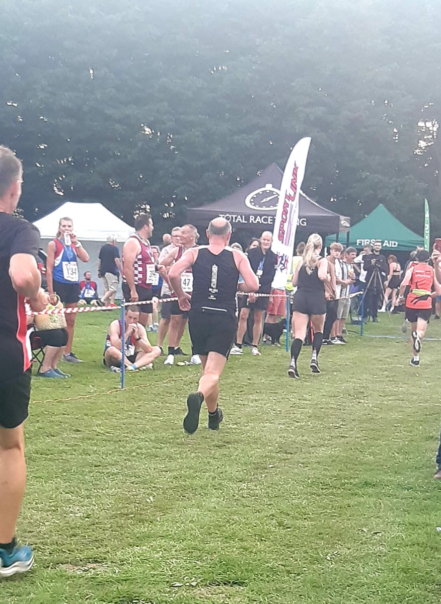 RealDavidHardy's tweet photo. 5 miles round Worstead tonight. 46:08, not my quickest but not slowest either! Nice pizza and chips after too #worsteadfestival 
#OldManRunning 
#norfolkrunning
#runnersofinstagram 
#runnersontwitter 
#runnersonfacebook https://t.co/vhfG3ejHeg