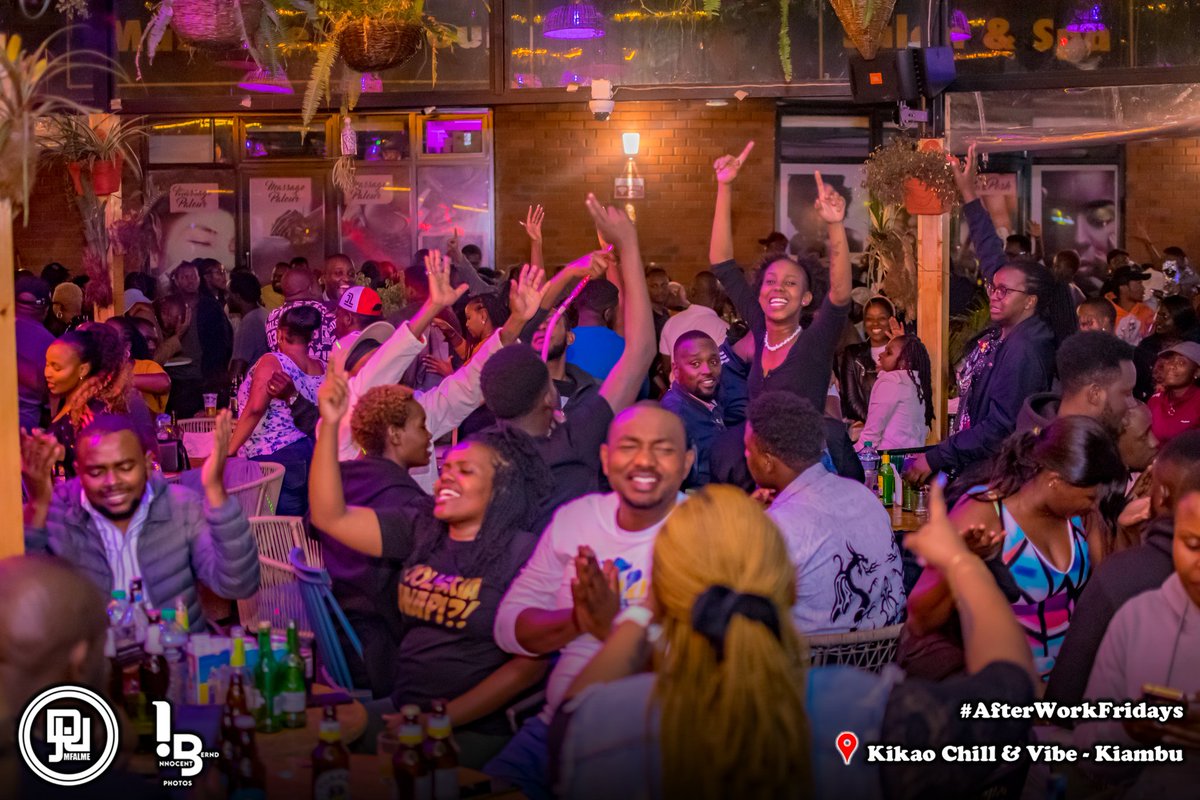 DjJoeMfalme's tweet photo. @Innocent_Bernd Party with Mr. Sherehe
π @kikao_chill_and_vibe
πΊπ½#AfterWorkFriday
A #JoeMfalmeLive Experience
πΈ @Innocent_Bernd https://t.co/7yP8Tca6gm