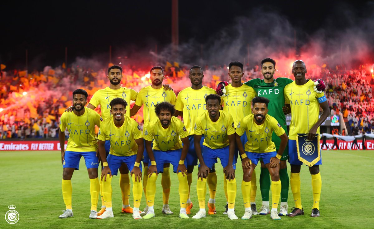 AlNassrFC's tweet photo. في كل أرض يا فخر دارك تجيها …
الأرض أرضك والجماهير جمهورك 💛 https://t.co/Ip4m1Ip8sG